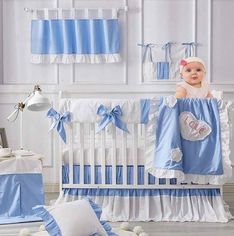 3d Love Heart Cloud Star Pattched Design Set Posteljine Za Dječju Sobu 100% Pamuk Plava Posteljina Za Krevetić S Bijelim Volanima